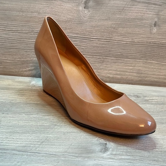 J. Crew Sylvia neutral taupe patent wedge heels size 11 - Picture 1 of 12